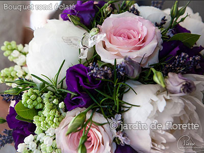 zoom bouquet rond éclaté tons rose et mauve